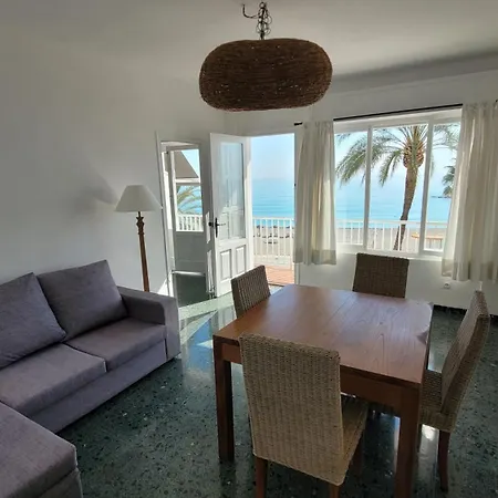 Primera Línea De Mar Apartamento *